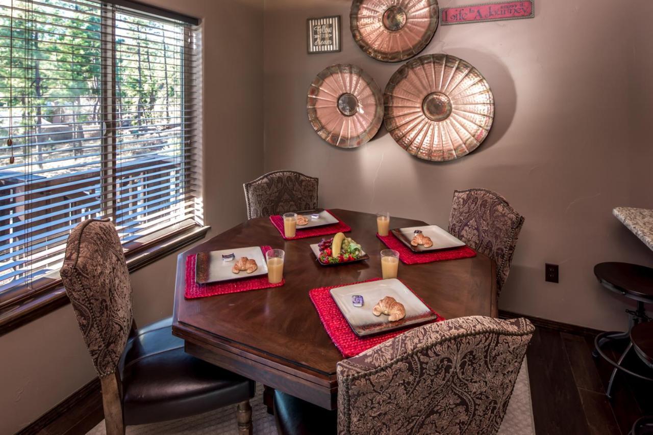 רואידוסו Fifth Dimension, 2 Bedrooms, Wifi, Hot Tub, Game Table, Grill, Sleeps 4 מראה חיצוני תמונה